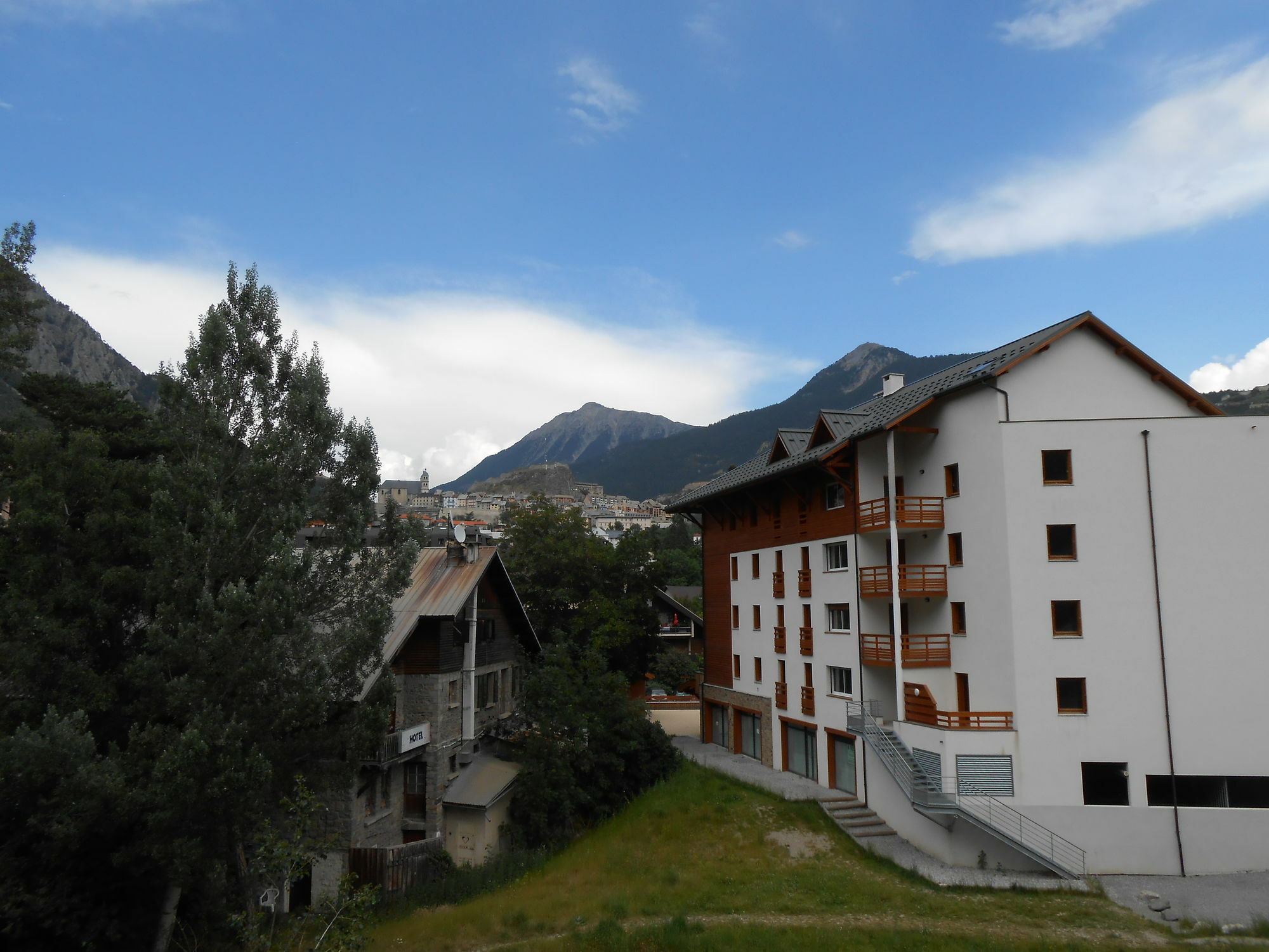 Le Signal Du Prorel Briancon  Luaran gambar